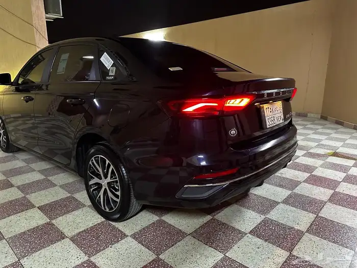 جيلي امجراند 18