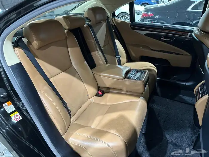 لكزس LS 460L فل كامل موديل 2015 9