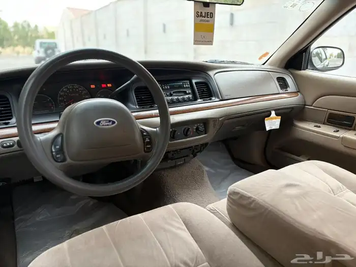 فورد كراون فكتوريا سعودي مخزن في قمه النظافه 11