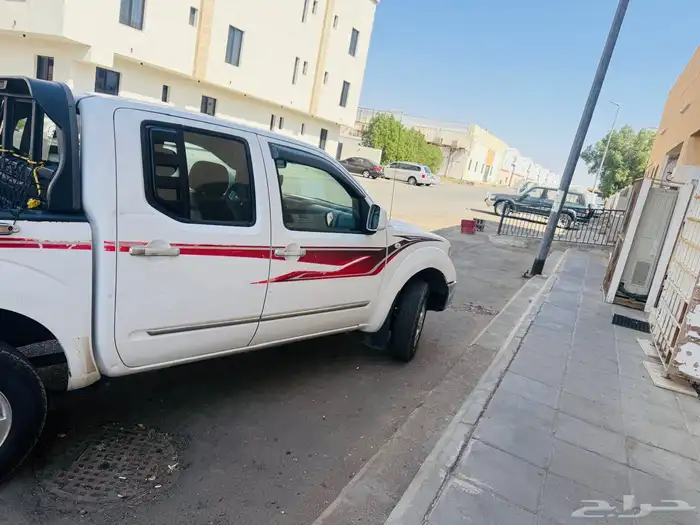 للبيع نيسان نافارا 2015 3