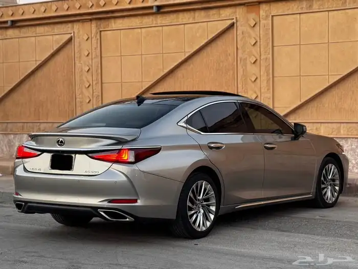 لكزس 2022 ES350 فل كامل 13