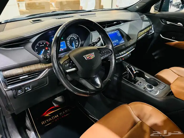 كاديلاك XT4 2020 ( بحالة ممتازة ) 6