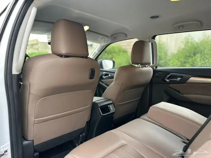 ايسوزو MUX 2024 نص فل 11