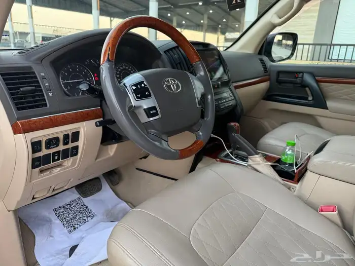 تويوتا - لاندكروزر - GXR - 2014 - سعودي - فل 8