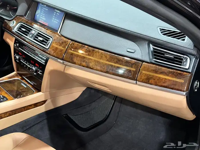 بي ام 730 موديل 2014 عداد 50 الف 10