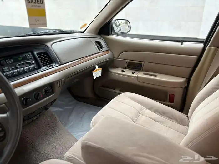 فورد كراون فكتوريا سعودي مخزن في قمه النظافه 14