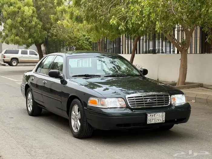 فورد كراون فكتوريا سعودي مخزن في قمه النظافه 2