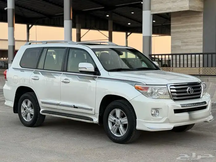 تويوتا - لاندكروزر - GXR - 2014 - سعودي - فل 1