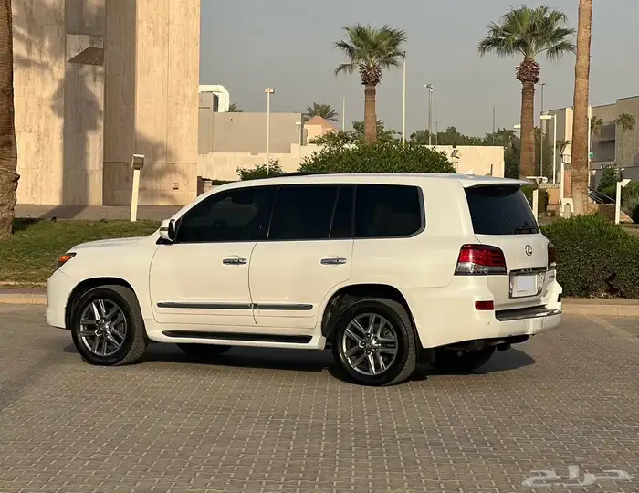 لكزس LX570 مالك واحد 4