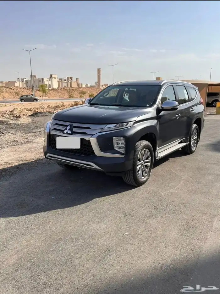جيب ميتسوبيشي مونتيرو 2021 ( نص فل ) 0