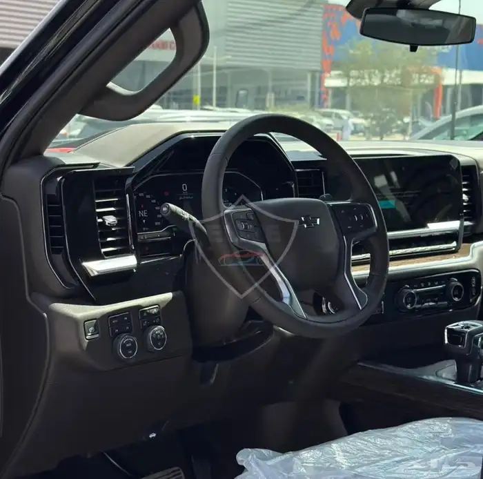 سلفرادو 2025 غمارتين تريل بوس (فل أعلى نوع) 10