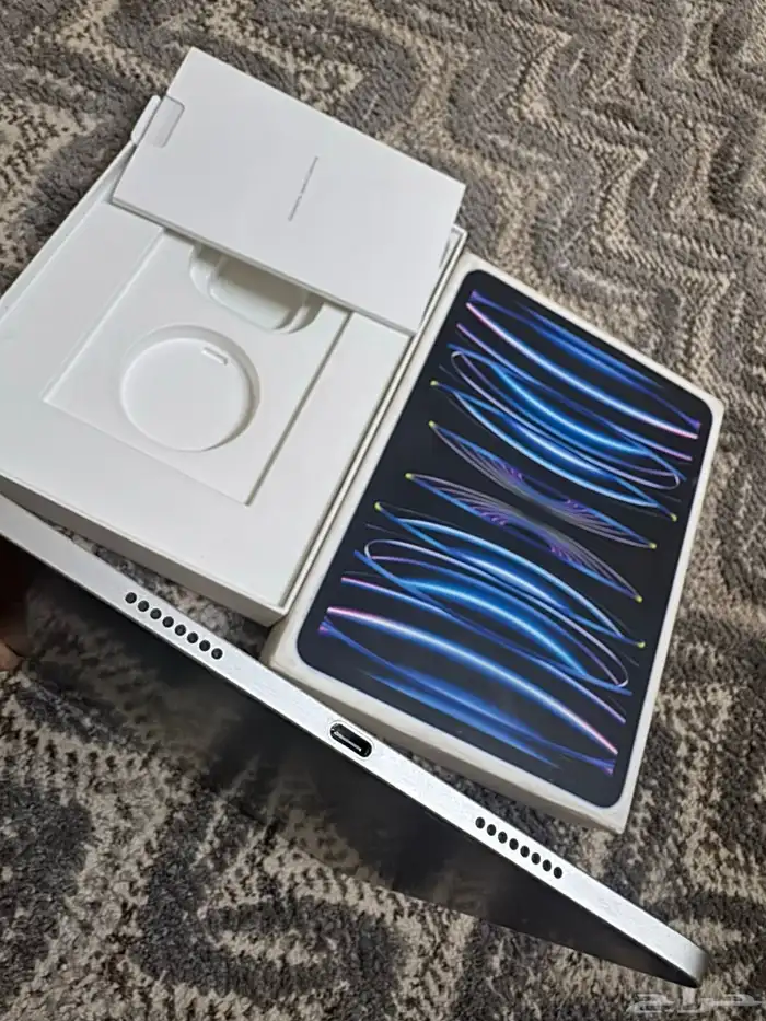 ايباد برو 11 إنش 2022 256قيقا 3