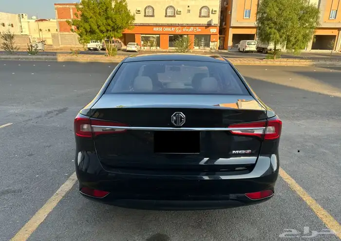 ام جي 5 2023 ممشى قليل 3