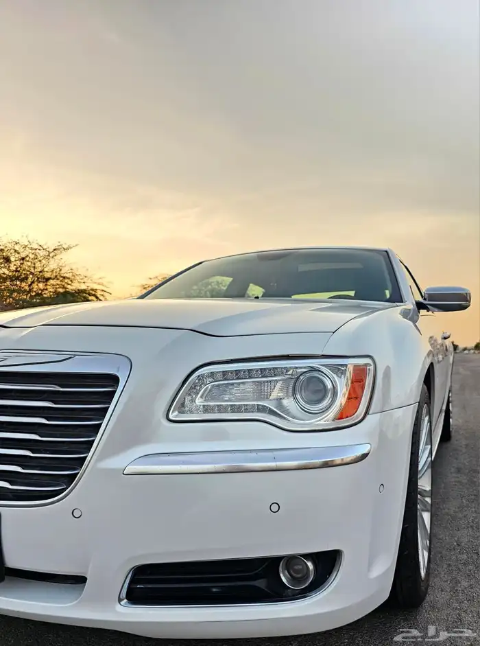 كرايزلر C300 موديل 2014 فل كامل 6 سلندر 6