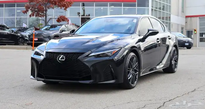 للبيع لكزز IS500 موديل 2023 فل موصفات وارد كندا 0