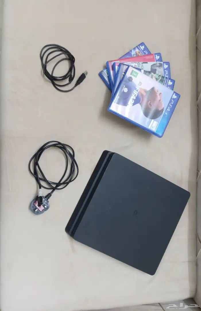 بلايستيشن 4 slim 0