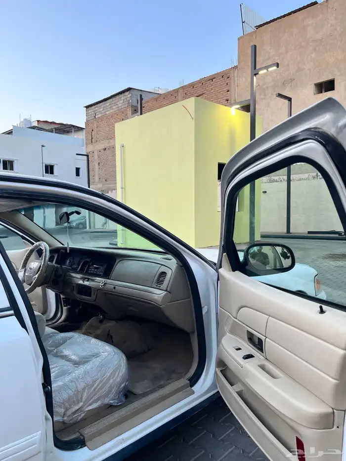 فورد فكتوريا 12