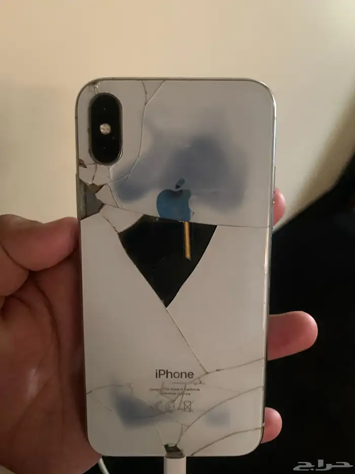 السلام عليكم ورحمة الله وبركاته اليوم عندي iPhone X نظيف ما 8