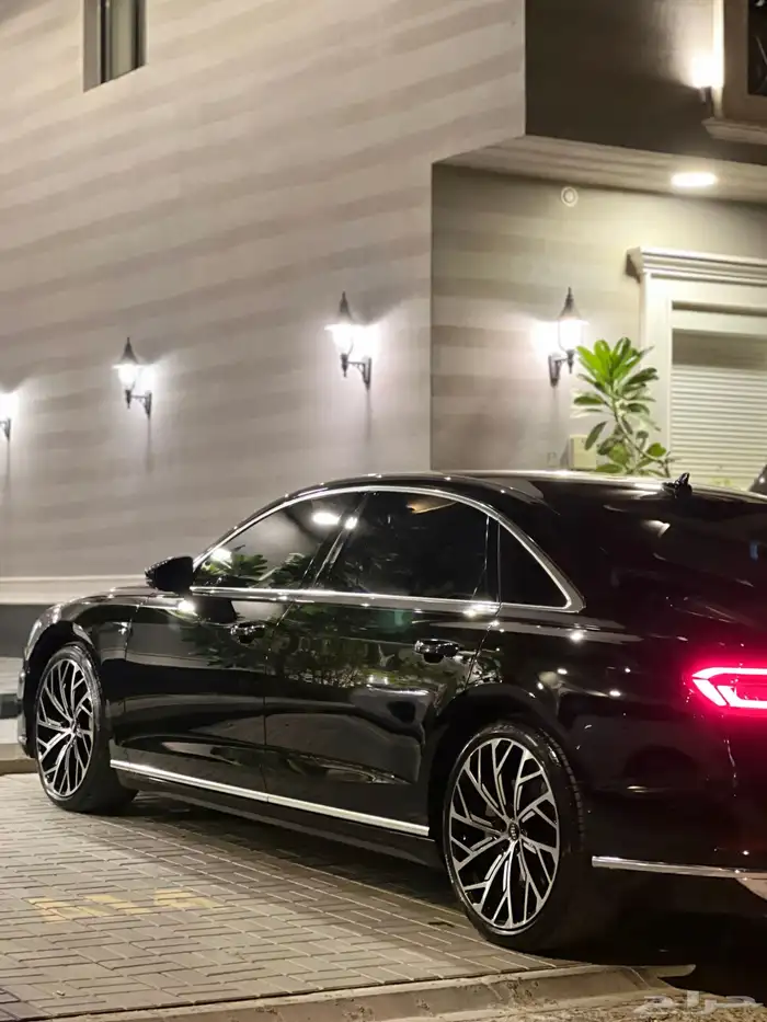 اودي A8L عداد قليل 2020 6