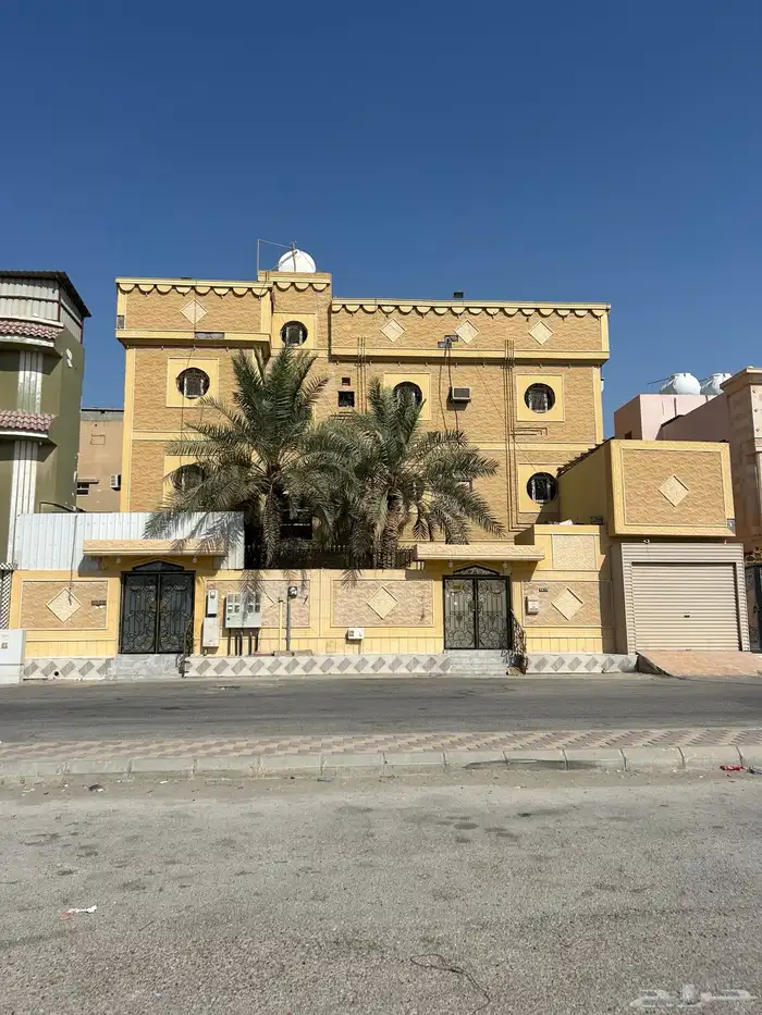 بيت للبيع دور و 4 شقق في المحدود ترميم جديد 0