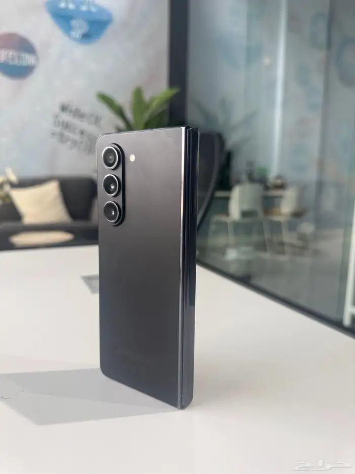 جلكسي zd fold 5 نظيف جدا 10