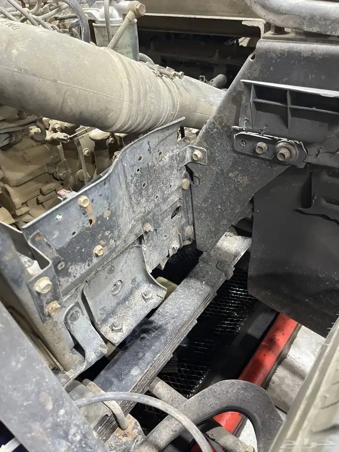 دنا ايسوزو شبه مخزنه موديل 2000 طرمبة كبيره كل شي على الشرط 27