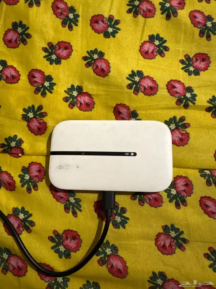 مودم شبكه لها معي تقريبا سنه لاكن تخليت عنها لان ركبت الياف 0