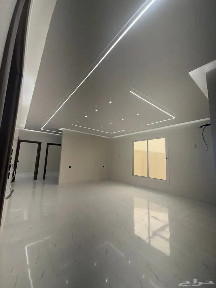 دور فاخر 460 بحي العوينة بالمربع الذهبي بسعر 980 الف 22