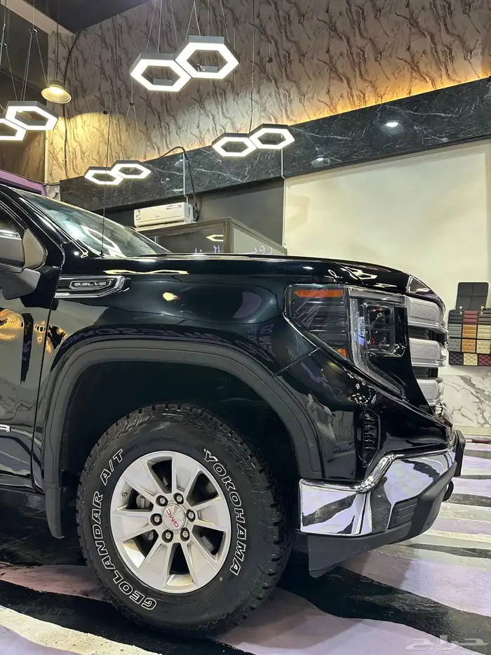 سييرا 2023 اسود قير علاق SLE وارد الجميح 5