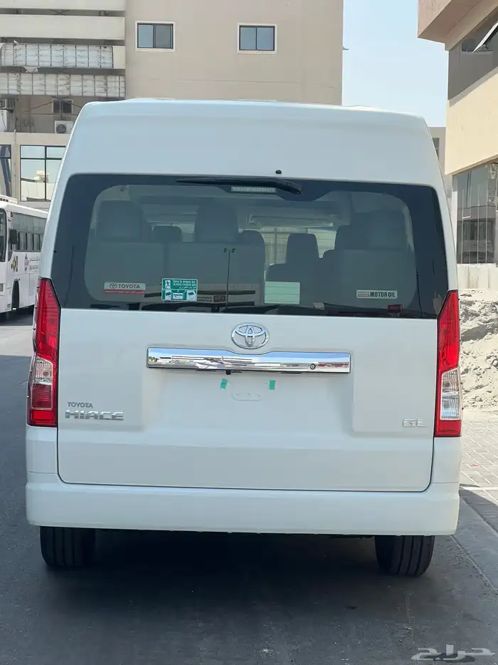للبيع تويوتا هايس بنزين 2