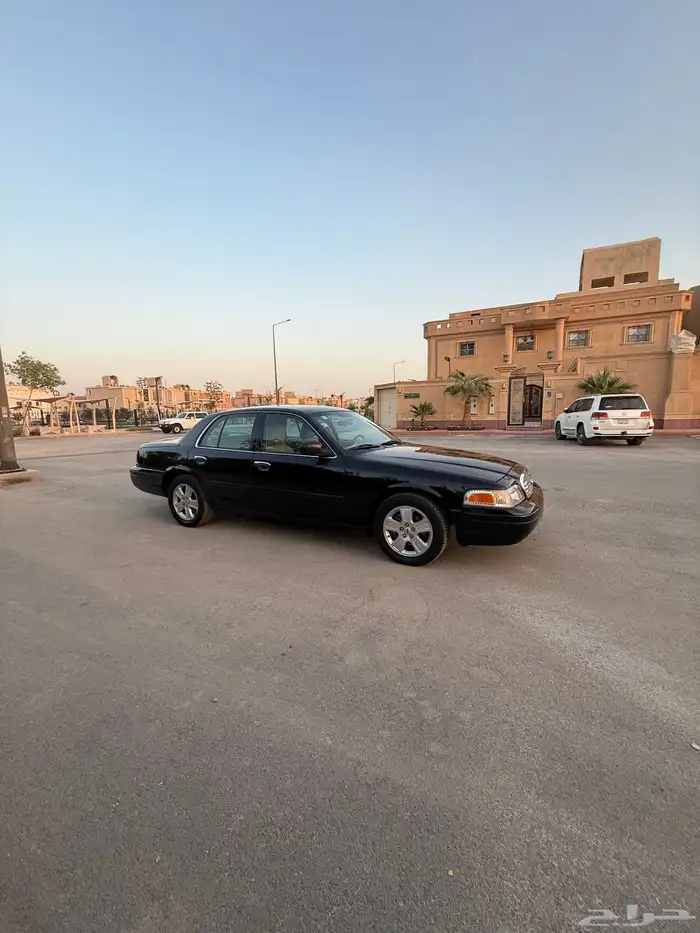 فورد فكتوريا 2011 نظيف جدا 8