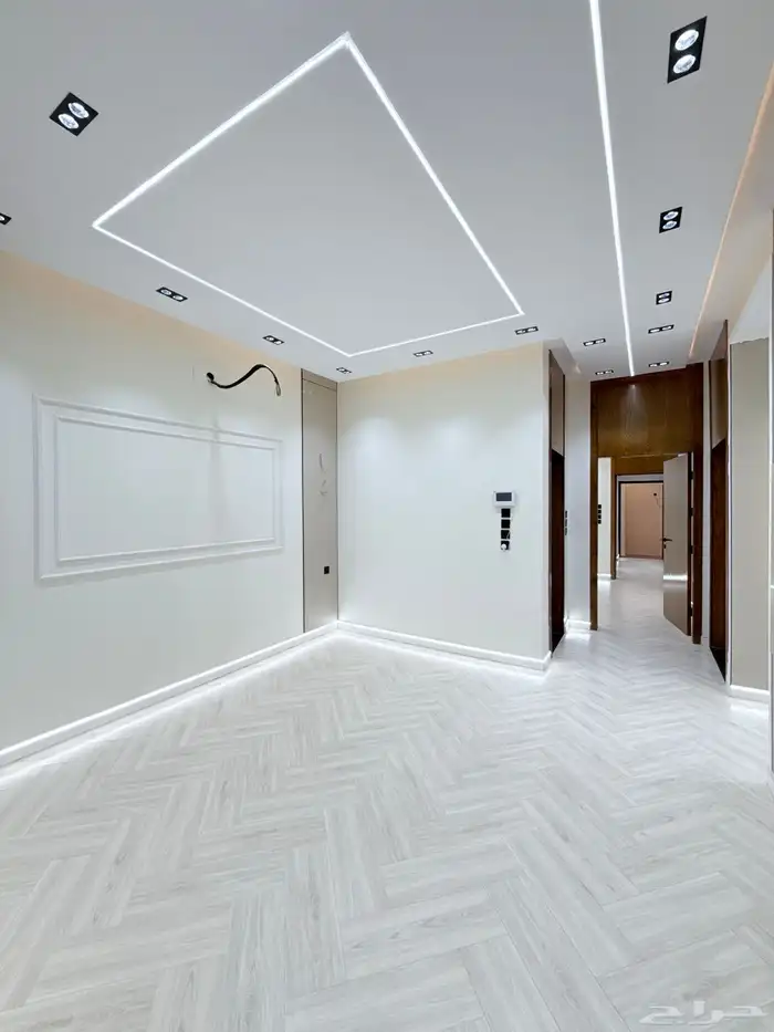 للبيع شقق ارضيه وعلويه بحي الموسي وسط الخدمات وحديقه 14