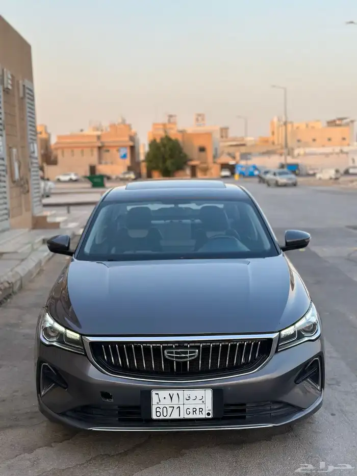 جيلي امجراند 7 عداد 54 الف 2