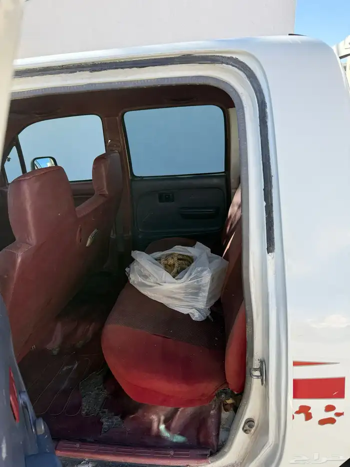 للبيع هيلوكس ديزل بدي رش تجميلي على نضفه فير شرط مكينه شرط 4