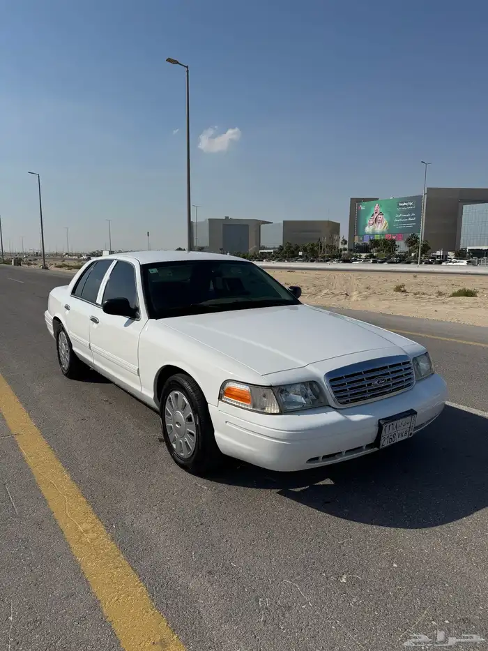 فورد كراون فكتوريا 2011 مخزن 2