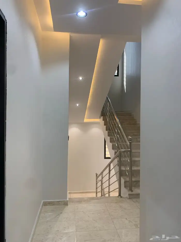 للبيع روف علوي مع ملحق با الخميس موقع مميز جدا من 650 الف 25