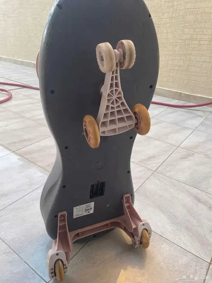 سكوتر ومكنسه كهربائه 2