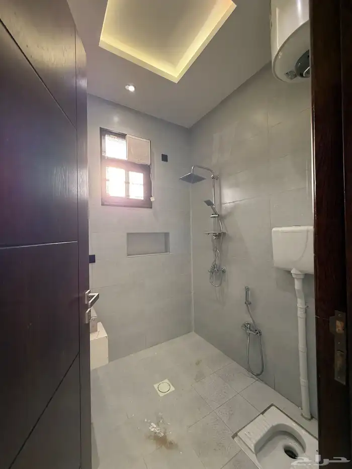 للبيع روف علوي وروف ارضي ببايكة سيارة ف شمال الخميس 40