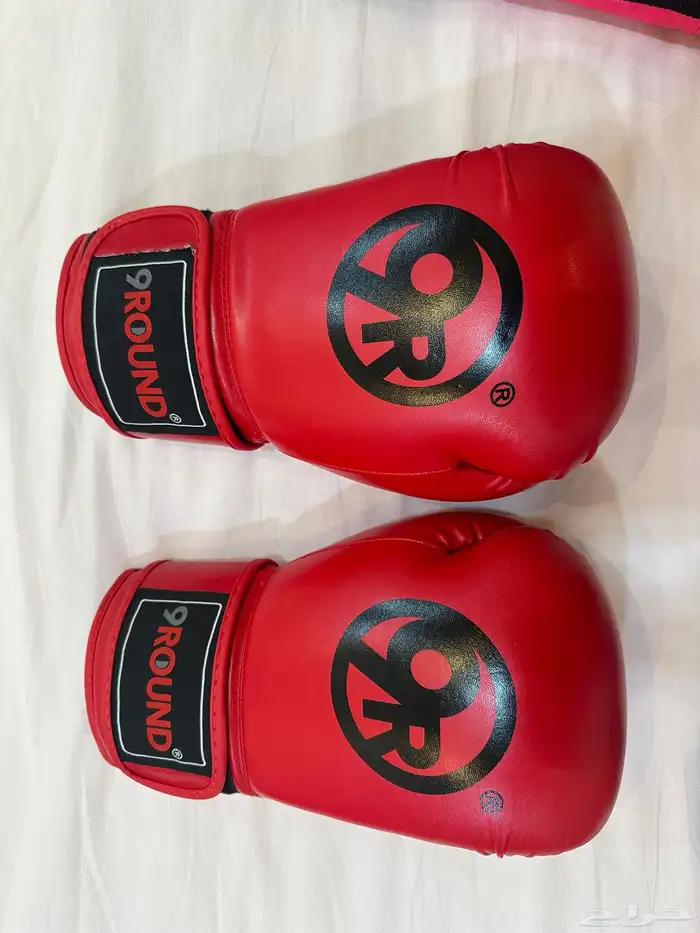 قفازات ملاكمة 9Rounds للنساء والرجال والأطفال مع الرباط وسير 4