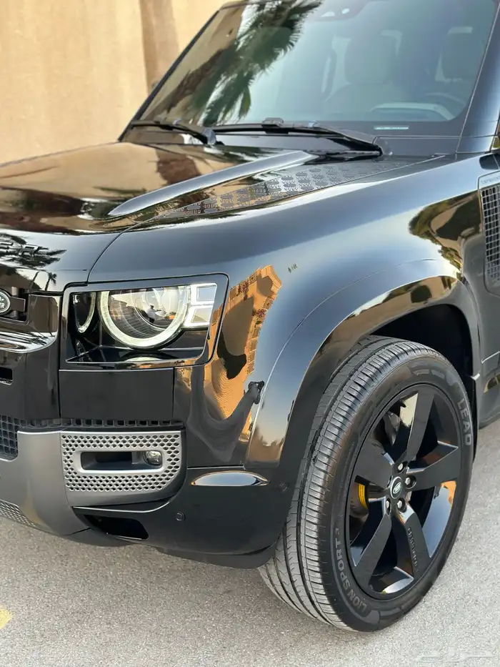 ديفندر 6 سلندر 2022 تحت الضمان HSE ( تم البيع ) 3