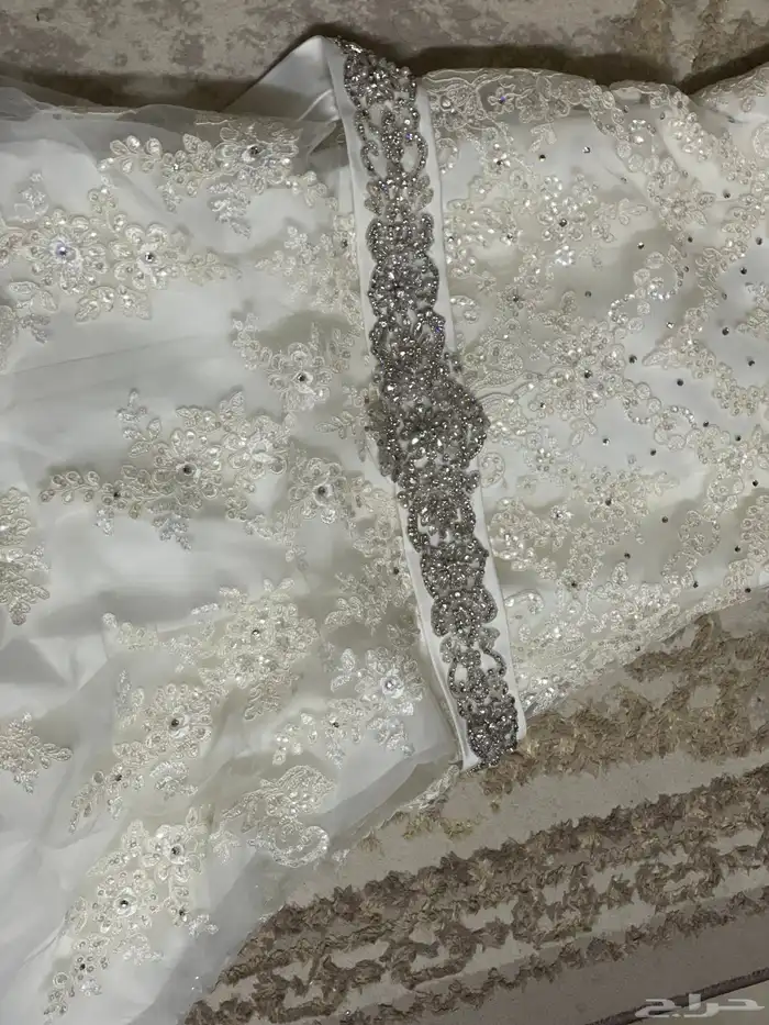 فستان زواج او ملكه مع الطرحه 1