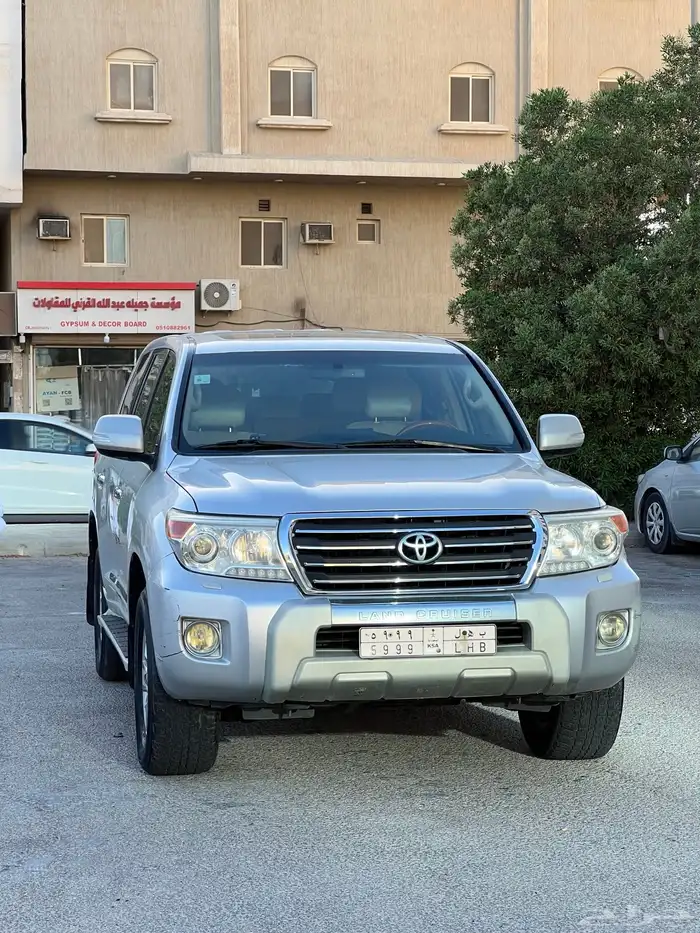 تويوتا لاند كروزر جيب موديل 2013 23