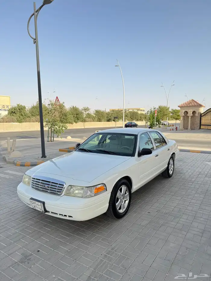 فورد كراون فكتوريا 11