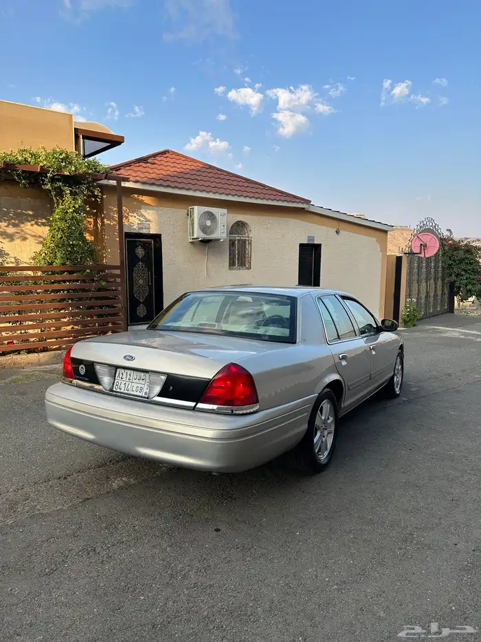 فورد كروان فكتوريا 2011 وكاله 11