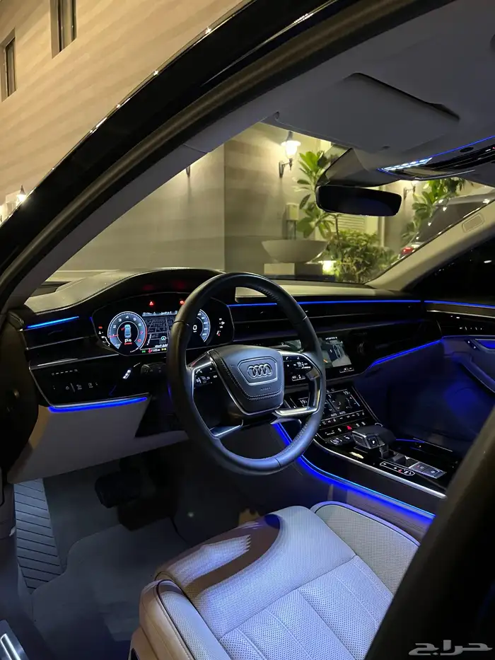 اودي A8L عداد قليل 2020 26