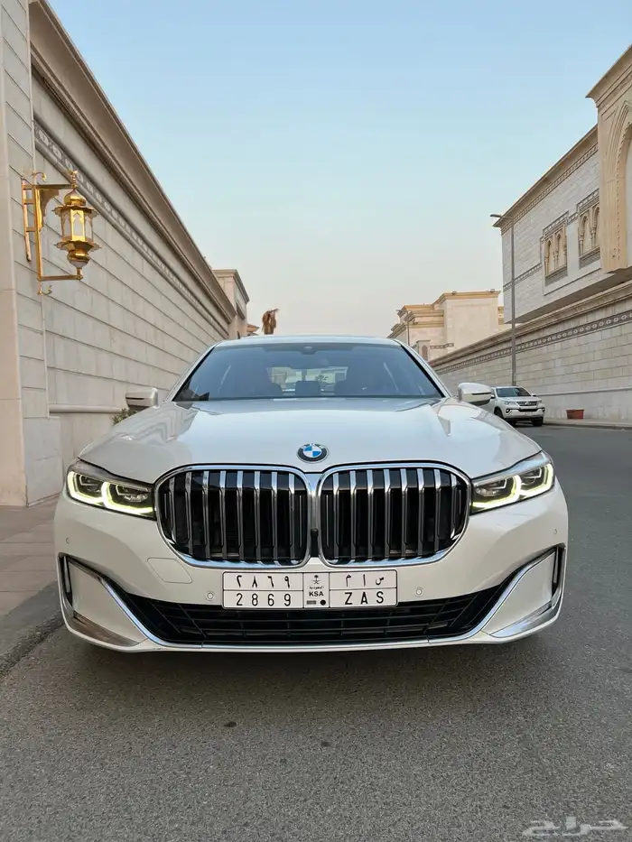 للبيع بي ام دبليو 2021 - 730 li بحالة الجديده 20