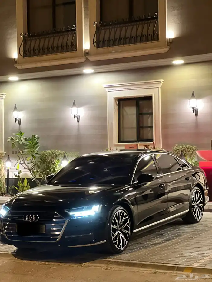 اودي A8L عداد قليل 2020 11