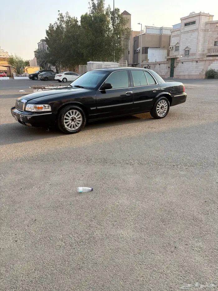 فورد جراند ماركيز 2010 للبيع 1