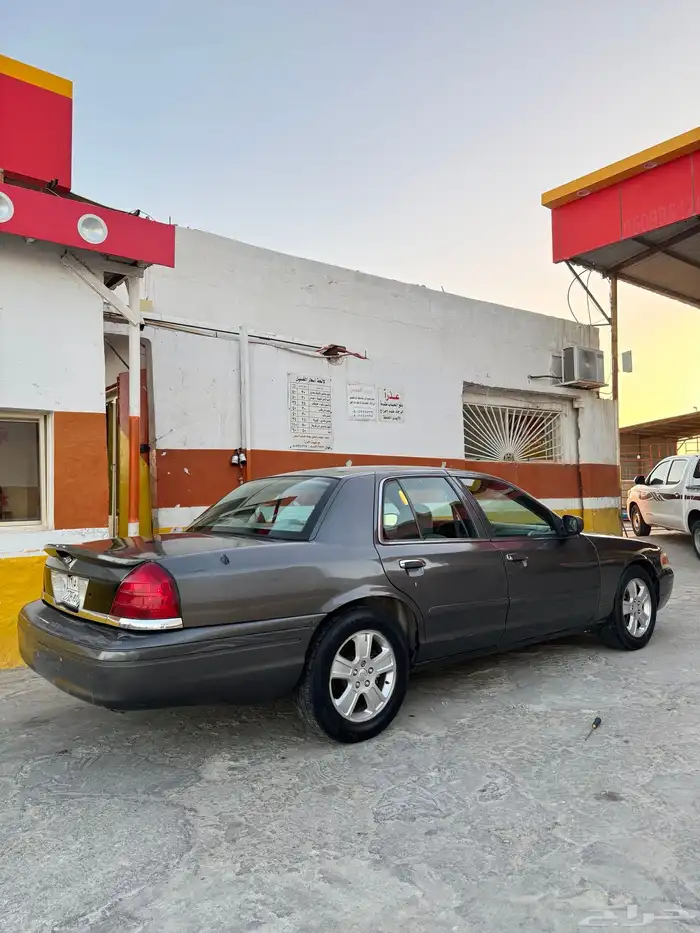 فورد فكتوريا 2005 4