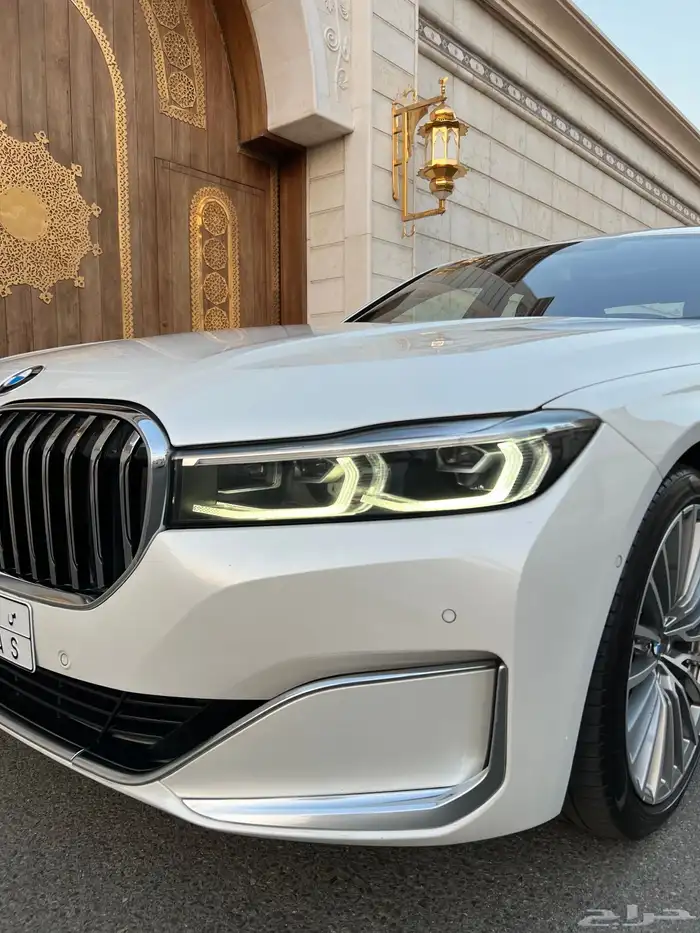 للبيع بي ام دبليو 2021 - 730 li بحالة الجديده 22